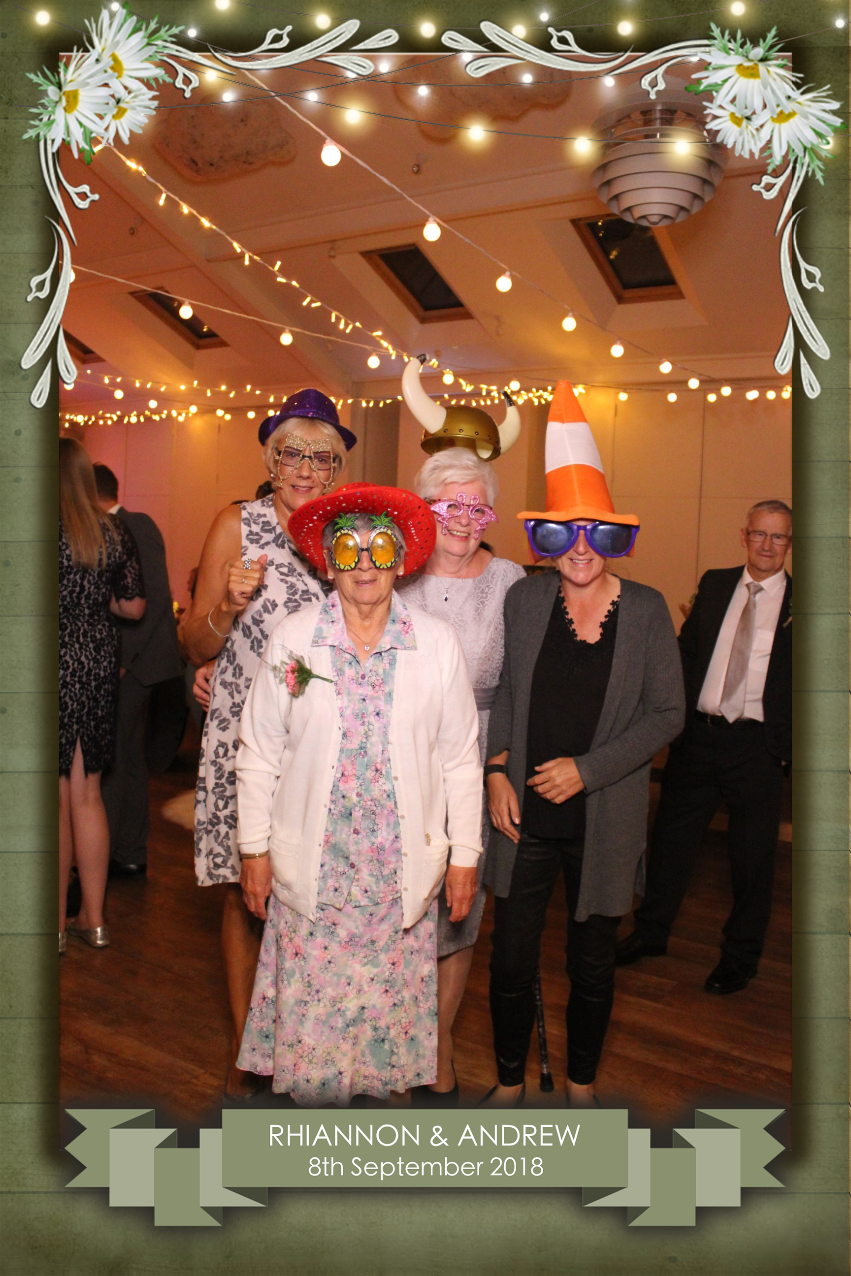 Rhiannon & Andrew's Wedding | View more photos from the event at images.mobile-photo-booth.com/u/MobilePhotoBoothUK/Rhiannon-Andrews-Wedding